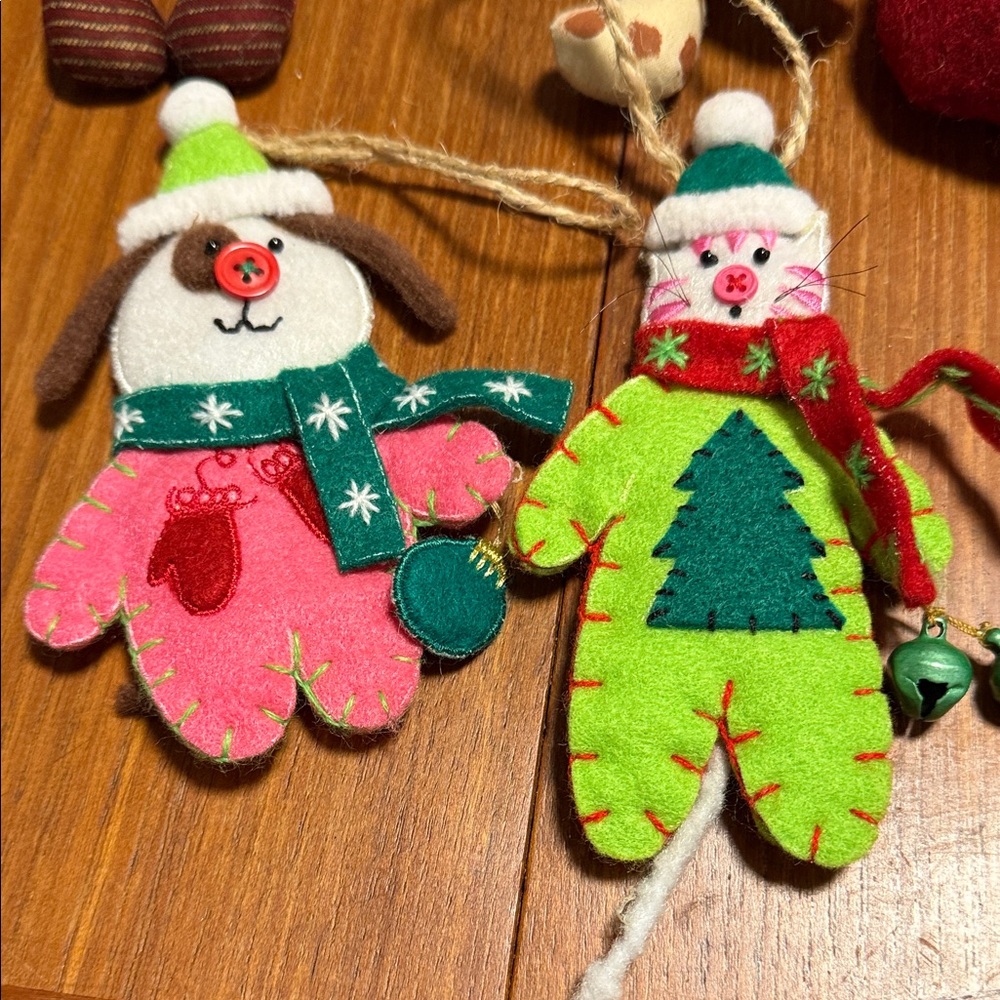 Holiday Stuffed Animal Collection - Picture 3 of 10
